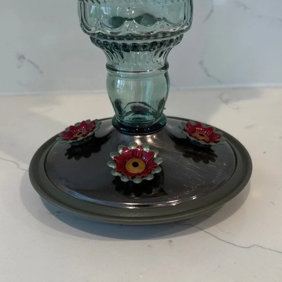 Antique Green Perky Pet Hummingbird Feeder 10oz - Picture 4 of 4